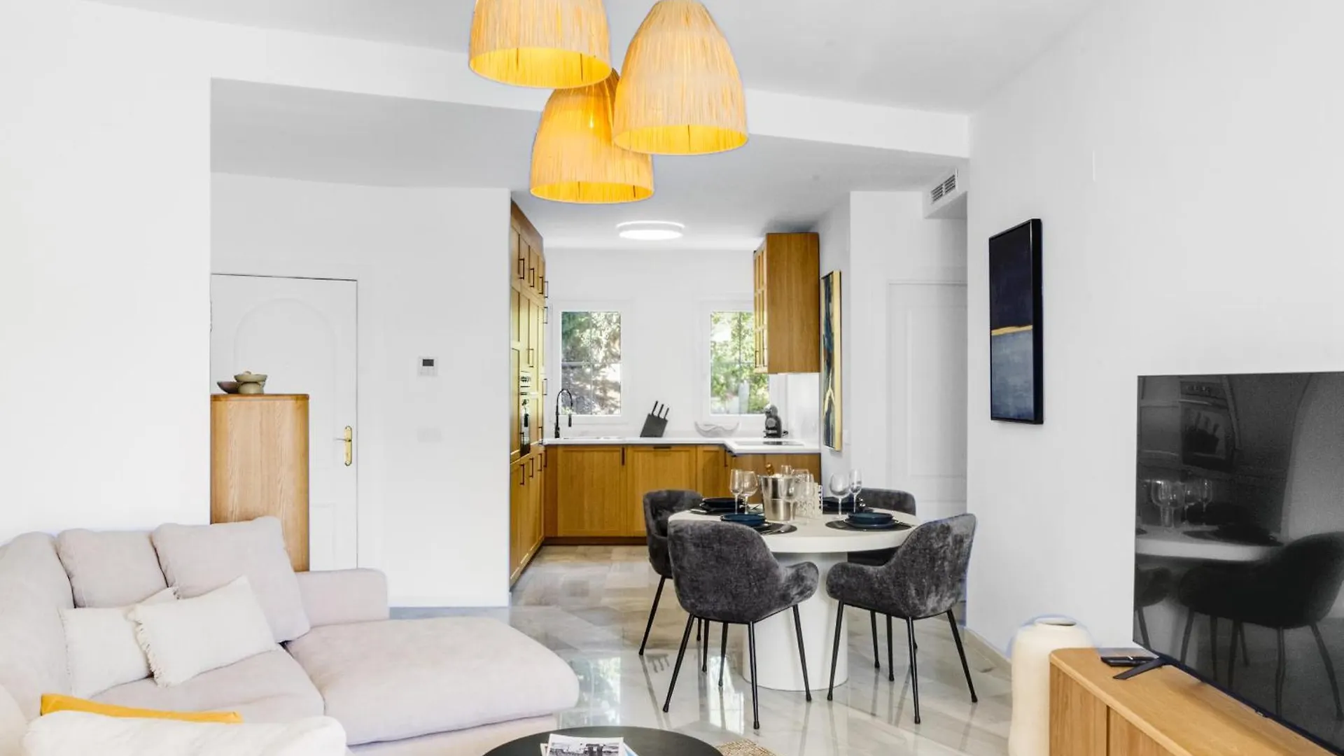 Marbella Real - Newly Reformed Apartment 0*,  Spain
