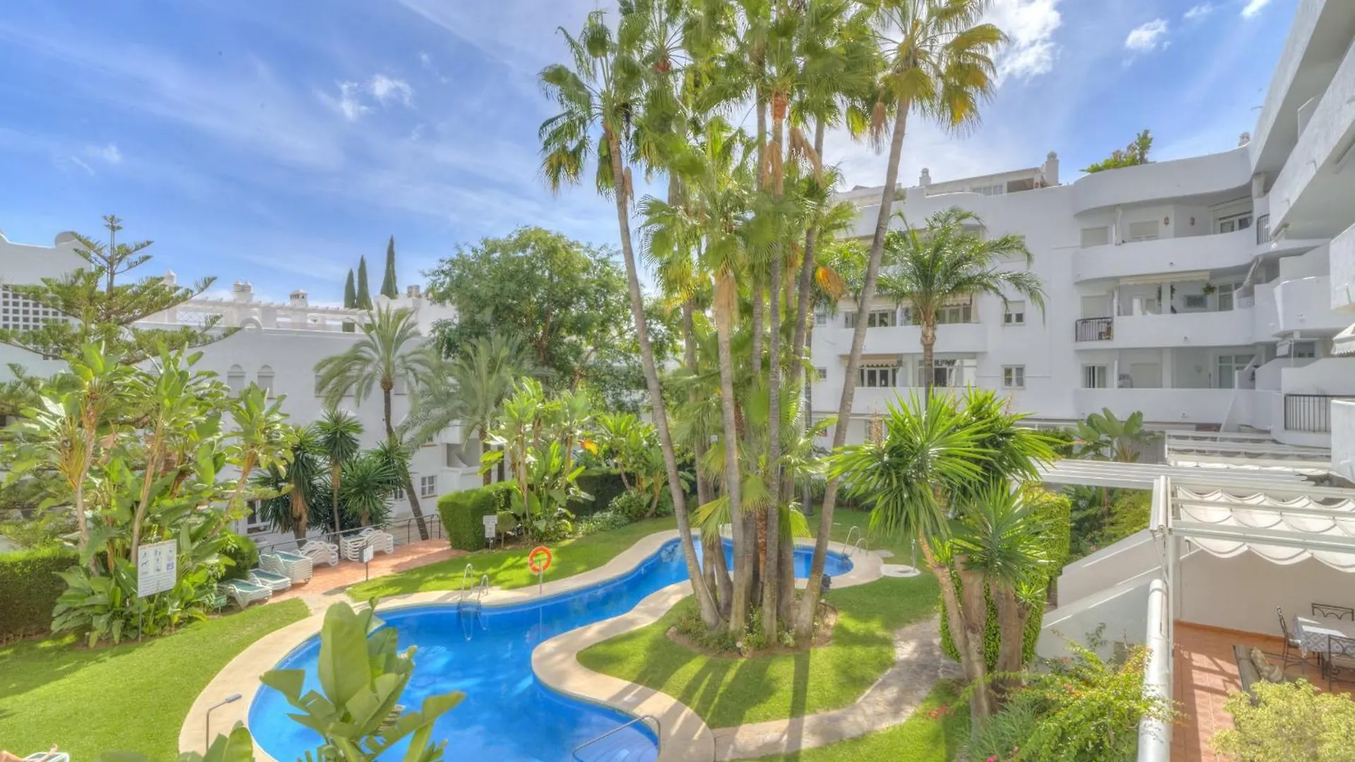 Marbella Real - Newly Reformed Apartment
