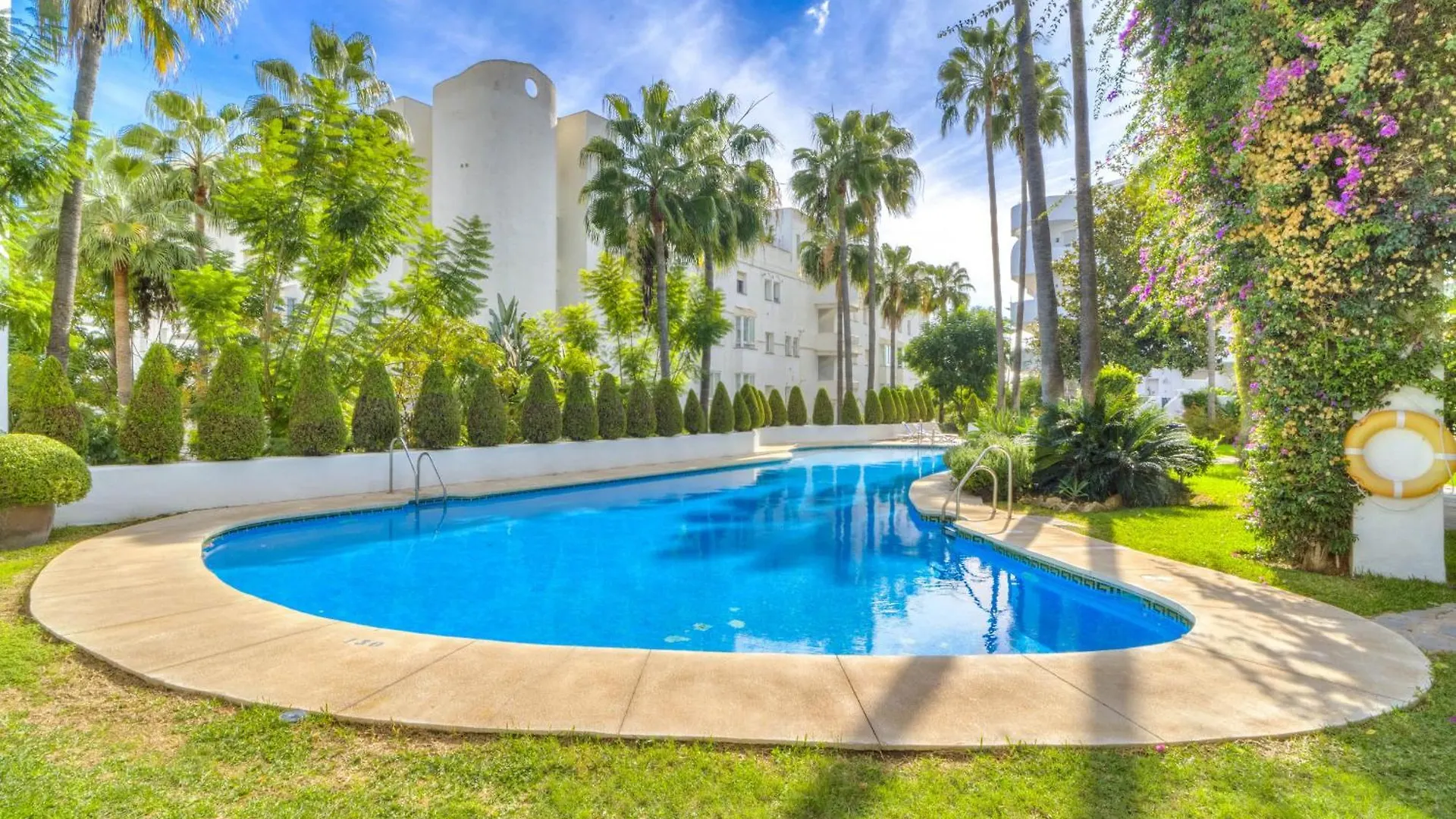 Marbella Real - Newly Reformed Apartment Spain