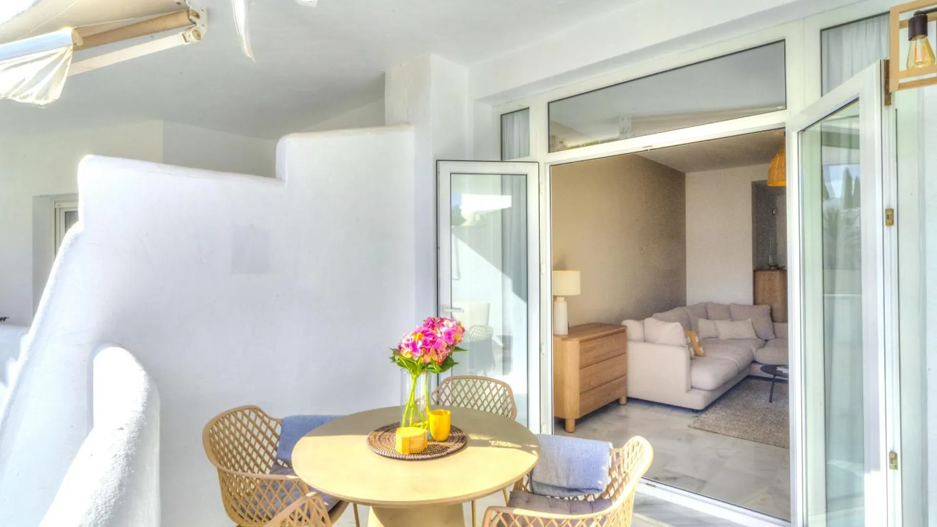 Marbella Real - Newly Reformed Apartment