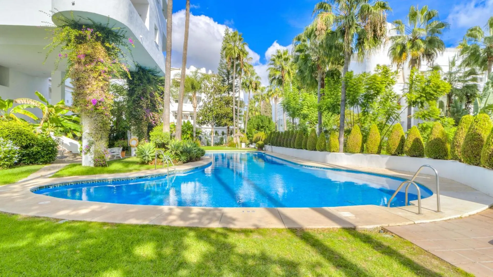 Marbella Real - Newly Reformed Apartment Spain