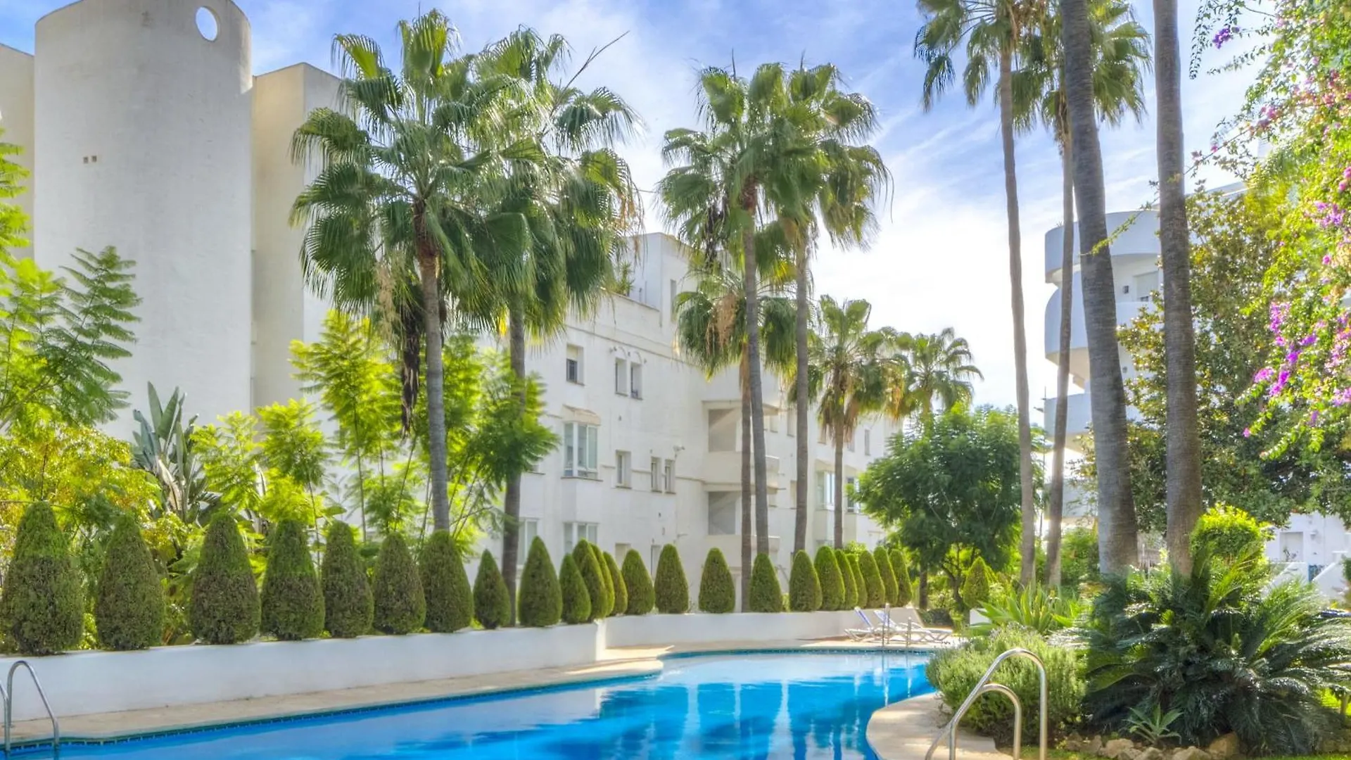 Marbella Real - Newly Reformed Apartment 0*,  Spain